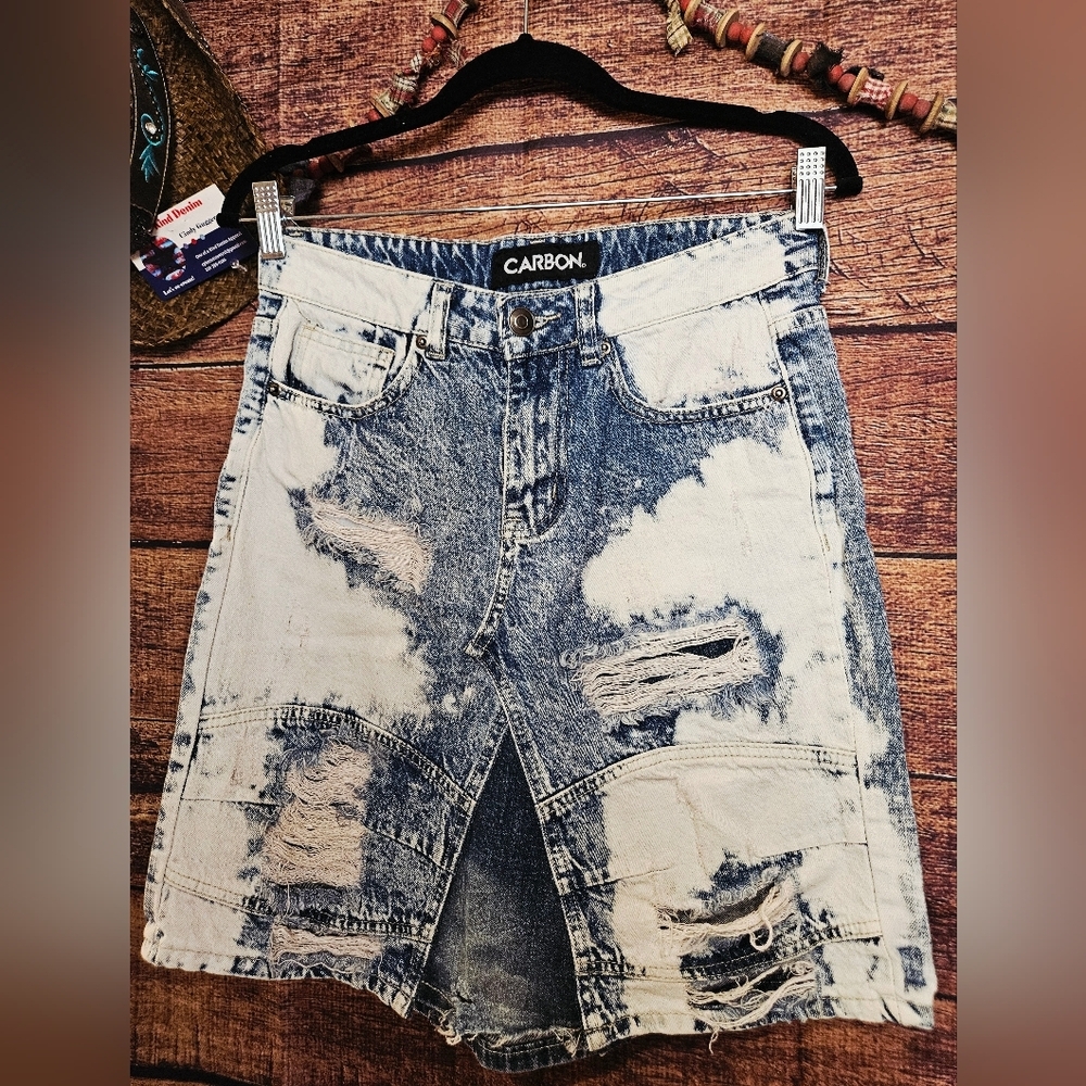 HANDMADE ☆ UPCYCLED "CARBON" Brand Beautifull Acid wash & Freyed Denim Skirt!❤️